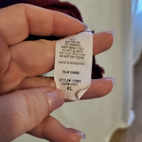 Top - Picture 2 of 2